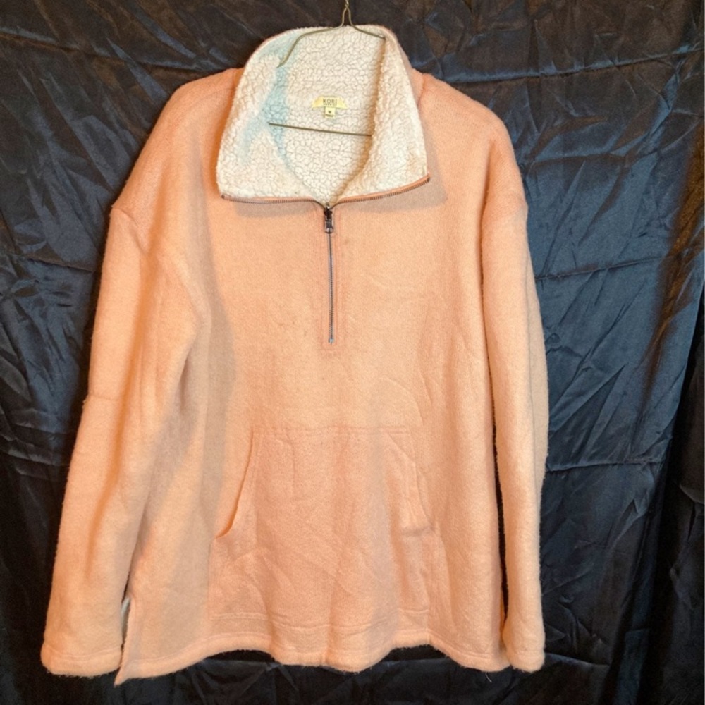 I am selling a very comfortable, soft, pullover.